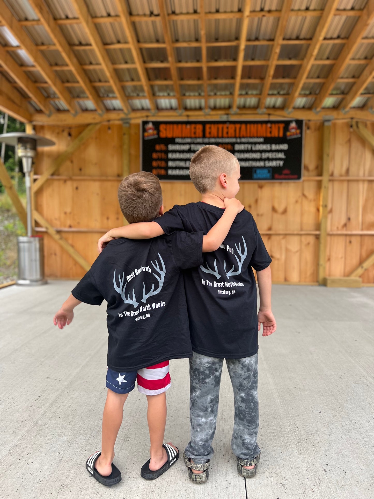 Kid's T-Shirt Best Buckin’ Pub Black